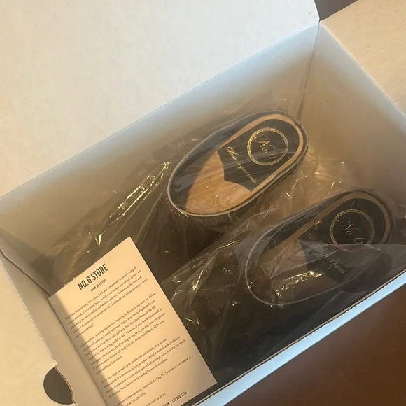 No. 6 Store: Green/Tan Clogs - Picture 10 of 11